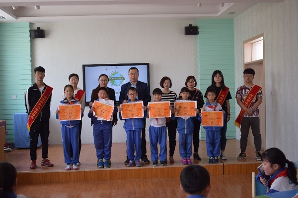 环球360手机版登录、国土资源学院组织开展第49个世界地球日科普宣传系列活动